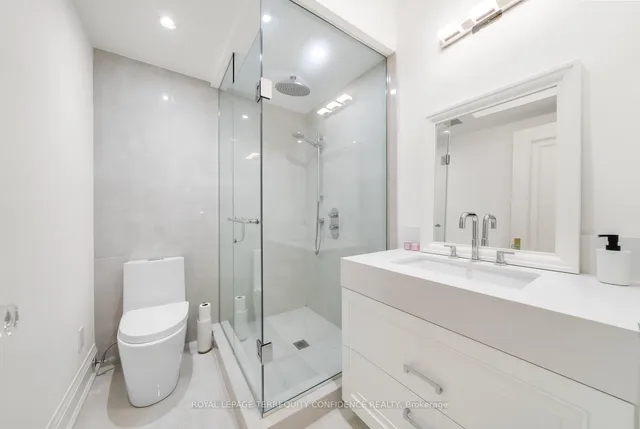 Additional image 39 of 9 Blong Ave