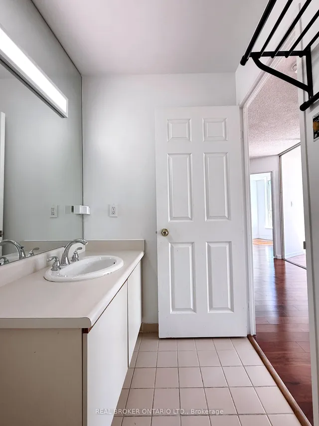 Additional image 28 of 20 Southport St Unit 608