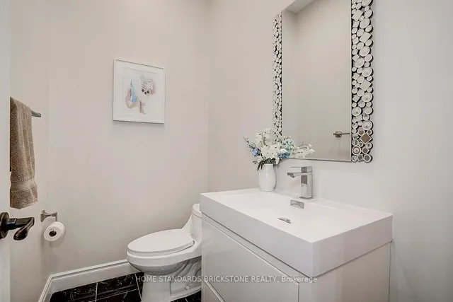 Additional image 20 of 36 Abitibi Ave