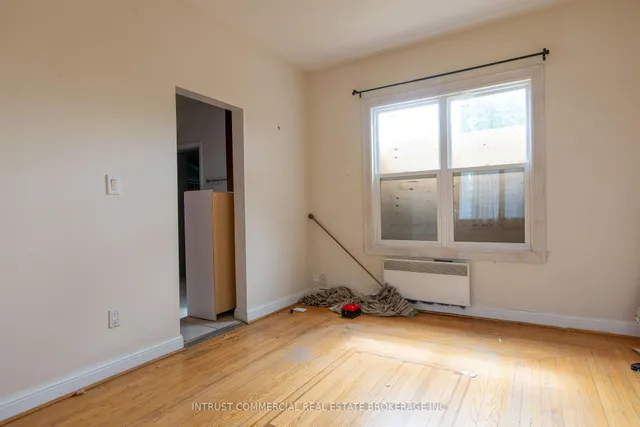 Additional image 5 of 464 Oakwood Ave