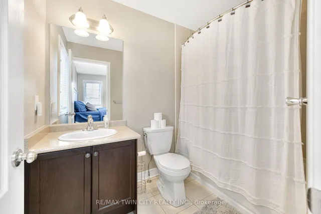 Additional image 32 of 533 Terrington Cres