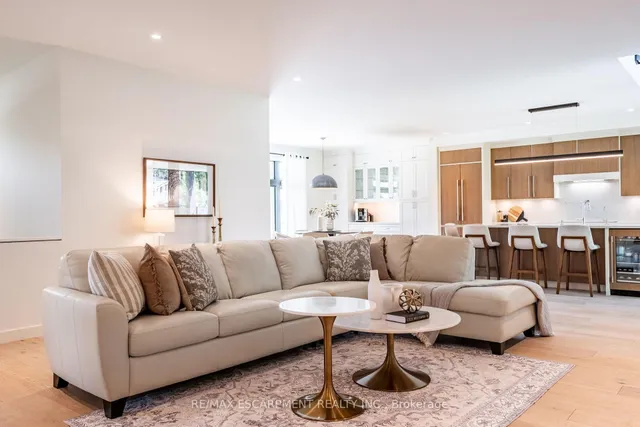 Additional image 15 of 114 Overdale Ave