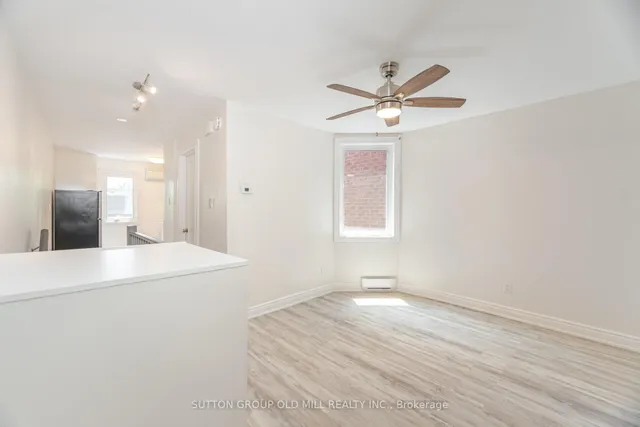 Additional image 22 of 1995 Gerrard St