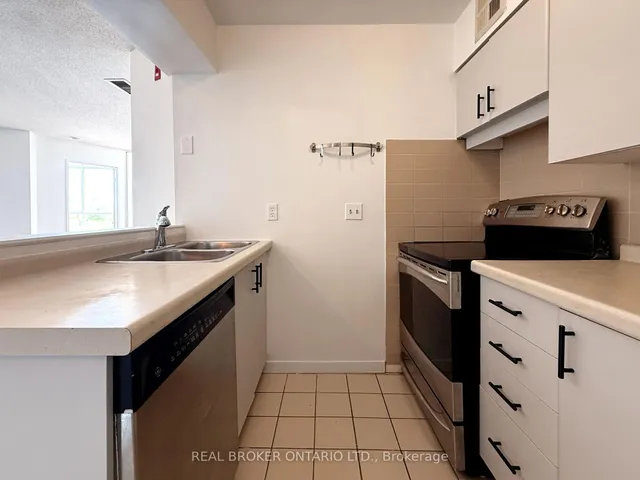 Additional image 24 of 20 Southport St Unit 608