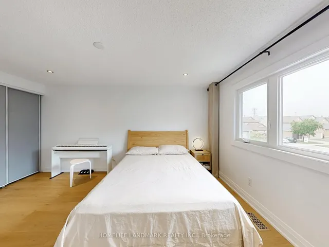 Additional image 21 of 168 Kingsbridge Garden Circ