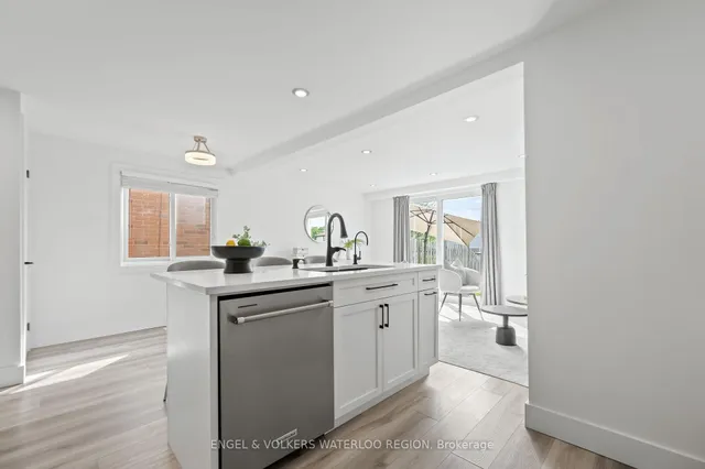 Additional image 16 of 46 Hackberry St