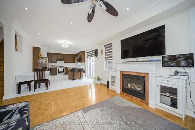 Additional image 16 of 15 Borneo Cres