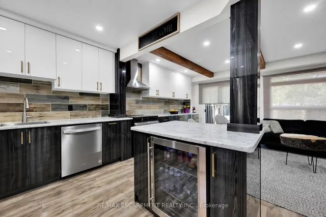 Additional image 16 of 134 Terni Blvd Unit 14