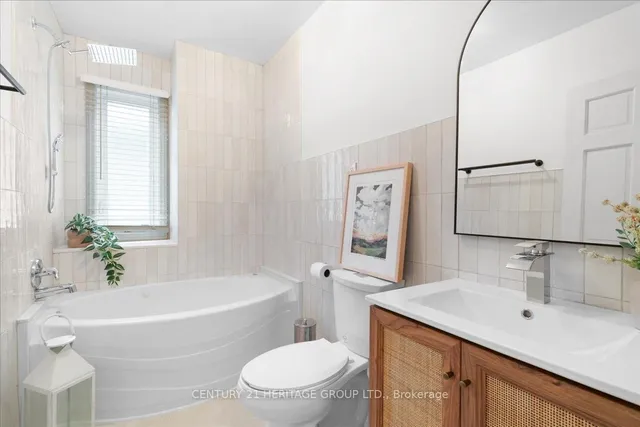 Additional image 34 of 336 Emerald St