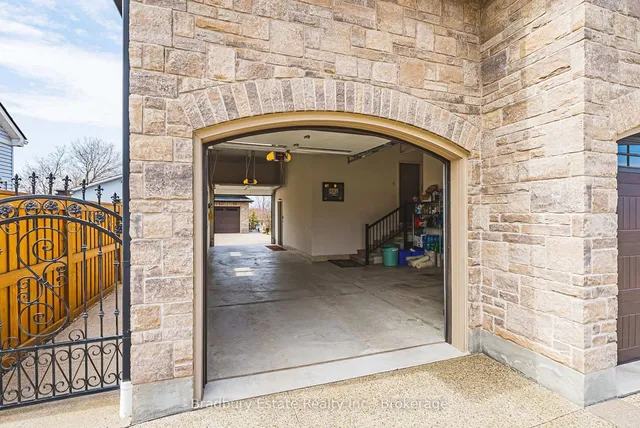 Additional image 41 of 221 Glover Rd