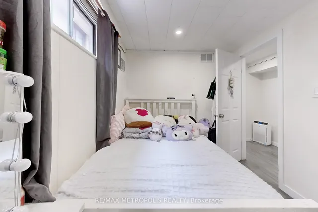 Additional image 34 of 14 Goldcrest Blvd