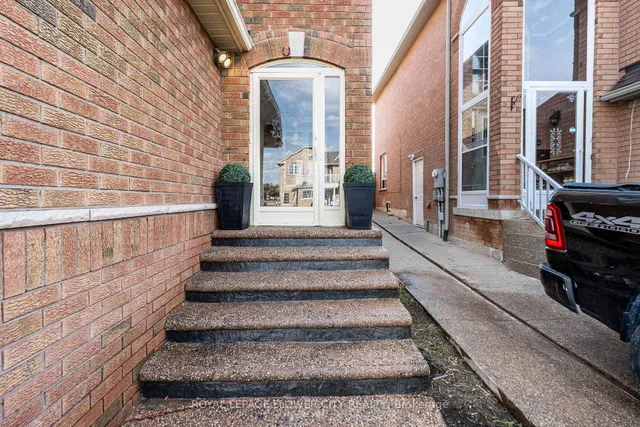 Additional image 5 of 51 Blue Whale Blvd