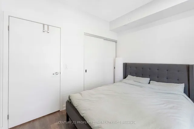 Additional image 19 of 20 Richardson St Unit 814