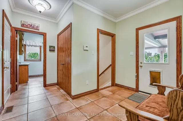 Additional image 13 of 690 York Rd