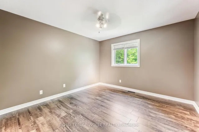 Additional image 28 of 35 Dayman Crt