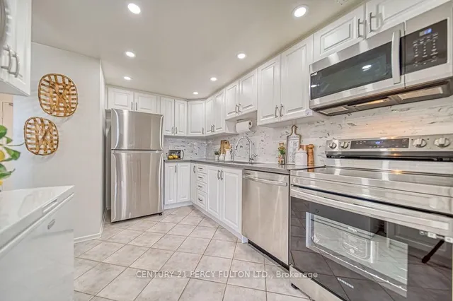 Additional image 15 of 20 Dean Park Rd Unit 1215