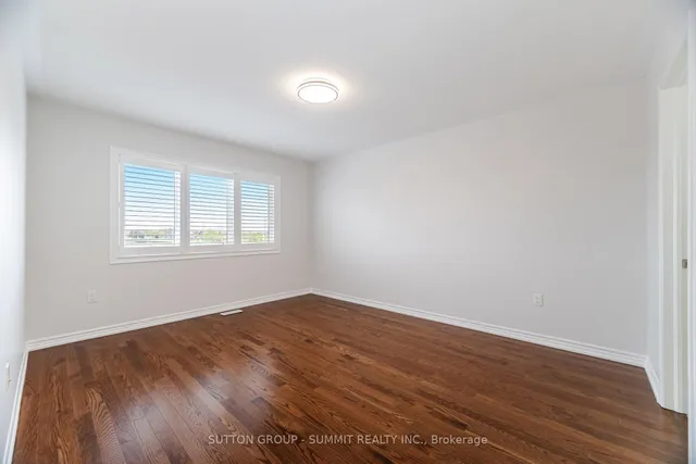 Additional image 16 of 642 Laking Terr