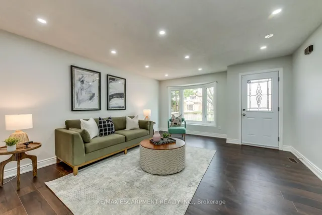 Additional image 6 of 11 Drakes Dr