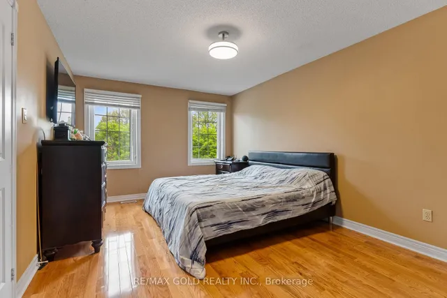 Additional image 29 of 58 Hall Cres