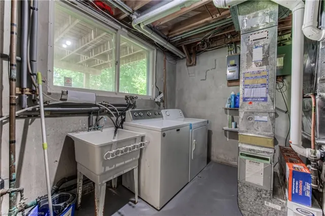 Additional image 38 of 45 Summit Ave