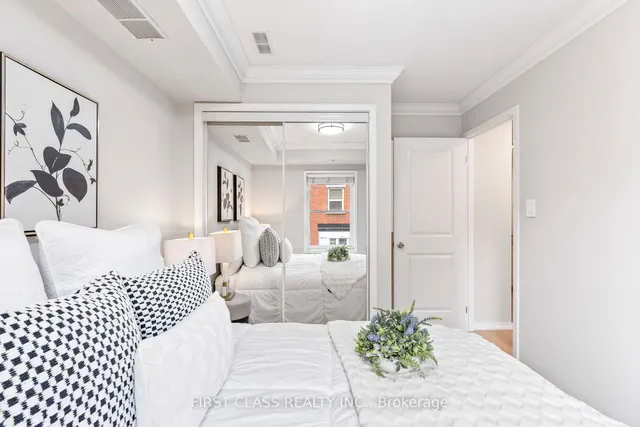 Additional image 17 of 29 Frances Loring Lane Unit 6