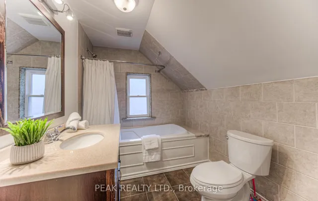 Additional image 30 of 19 Ellis Ave