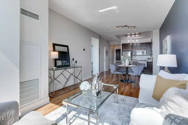 Additional image 15 of 26 Norton Ave Unit PH 10