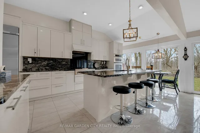 Additional image 4 of 16 Freeland Crt