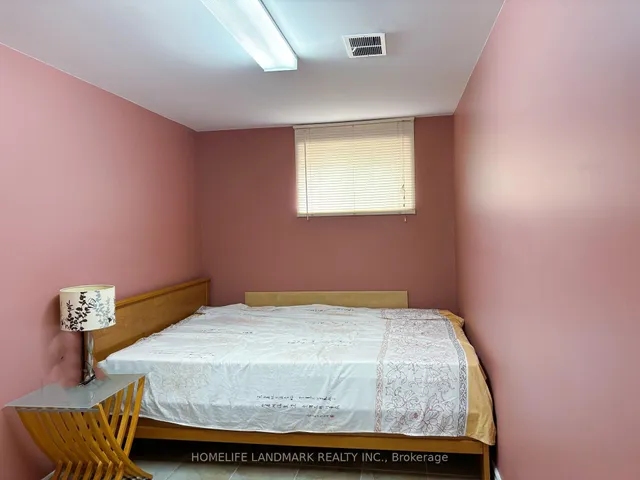 Additional image 24 of 32 Garden Park Ave