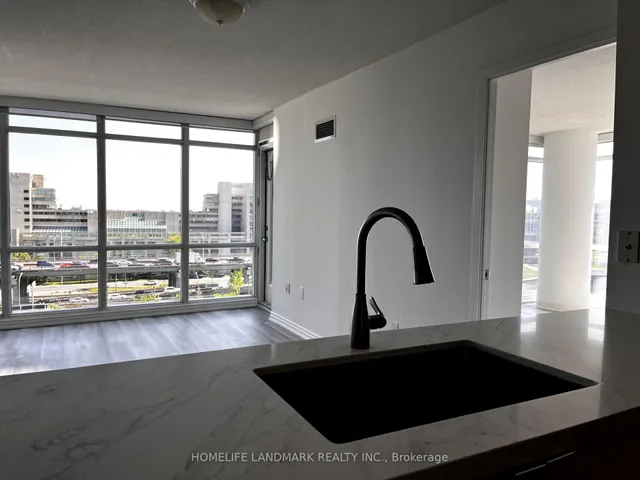 Additional image 9 of 15 fort york Blvd Unit 912