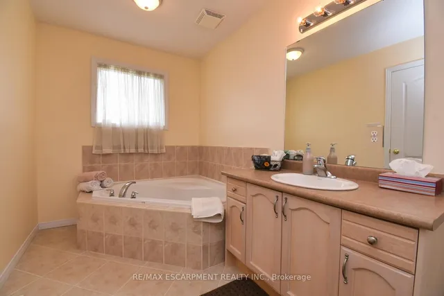 Additional image 27 of 7 Southside Pl Unit 49