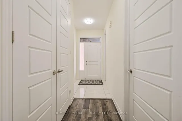 Additional image 5 of 896 Sumac Cres