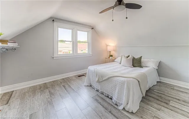 Additional image 28 of 48 Ellis Ave