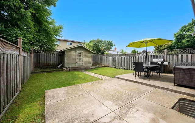 Additional image 46 of 33 Merton Rd