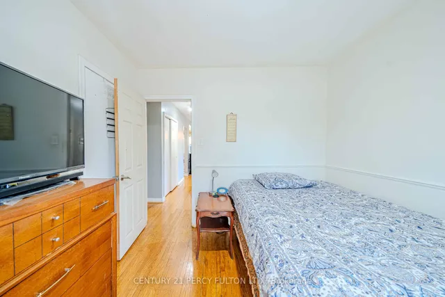 Additional image 9 of 98 Mossbank Dr