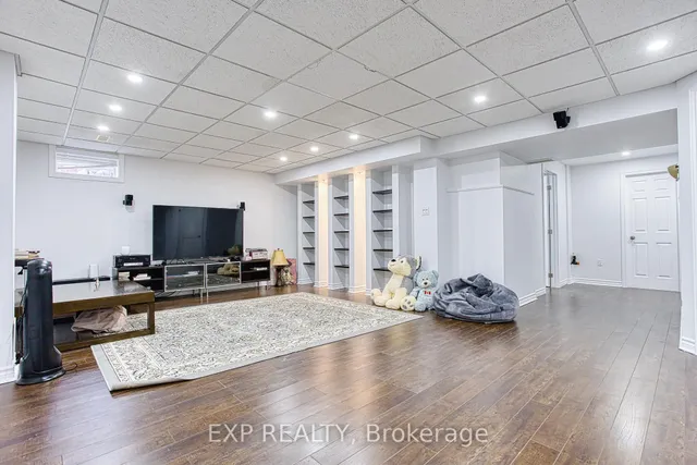 Additional image 32 of 50 Tuscani Dr
