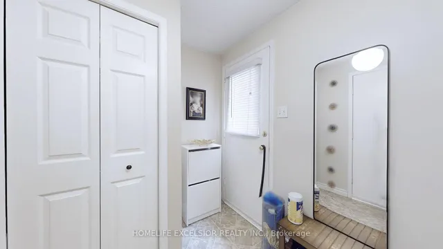 Additional image 13 of 618 Barton St Unit 33