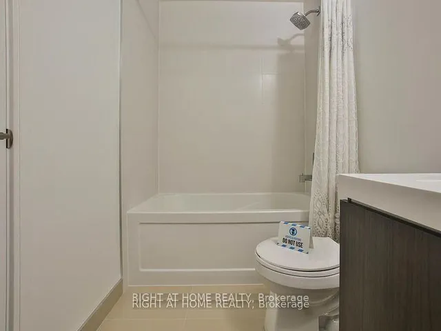 Additional image 15 of 8 NAHANI Way Unit 2218