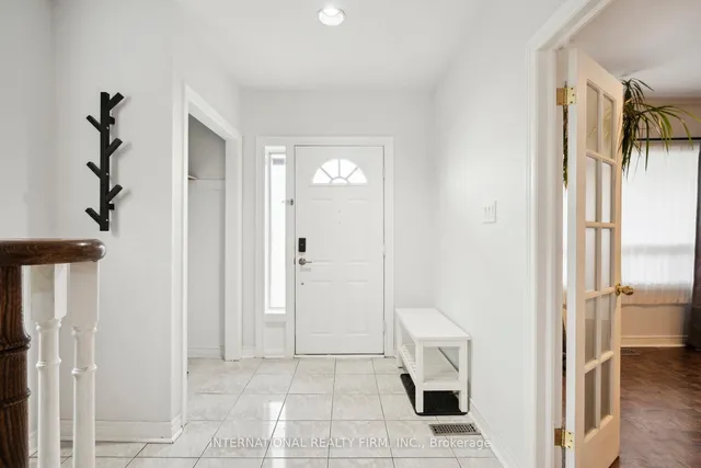 Additional image 6 of 1928 Lawrence Ave