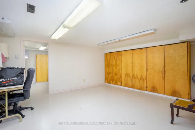 Additional image 24 of 43 Vanderbrent Cres