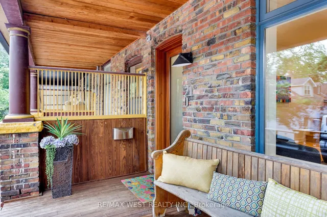 Additional image 4 of 21 Cowan Ave