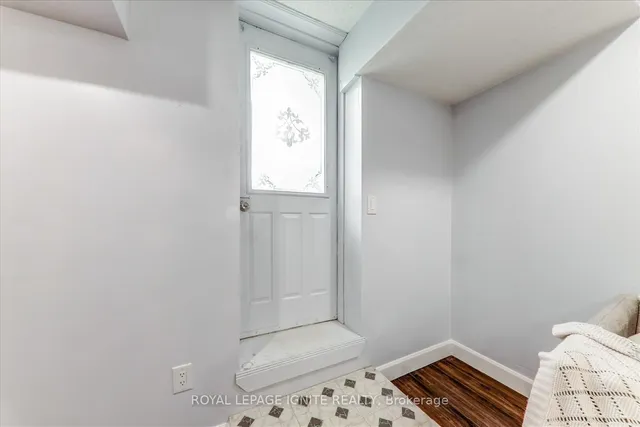 Additional image 31 of 130 Gennela Sq