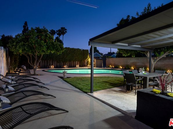 14012 Valerio St, Van Nuys, CA 91405