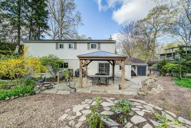 Additional image 23 of 73 Forest Hill Dr