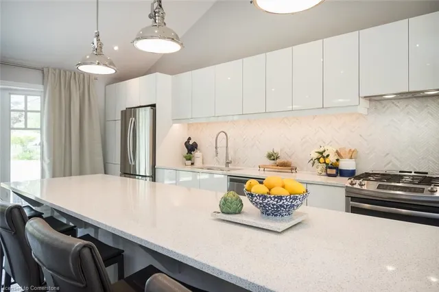 Additional image 16 of 6 Kew Crt