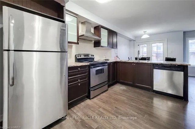 Additional image 10 of 19 Sherway St