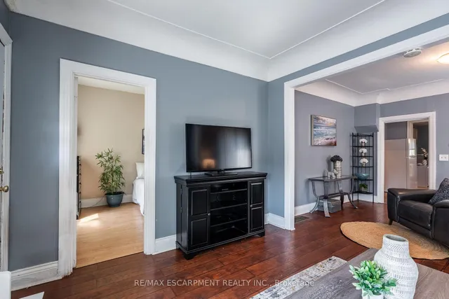 Additional image 9 of 153 East 5th St