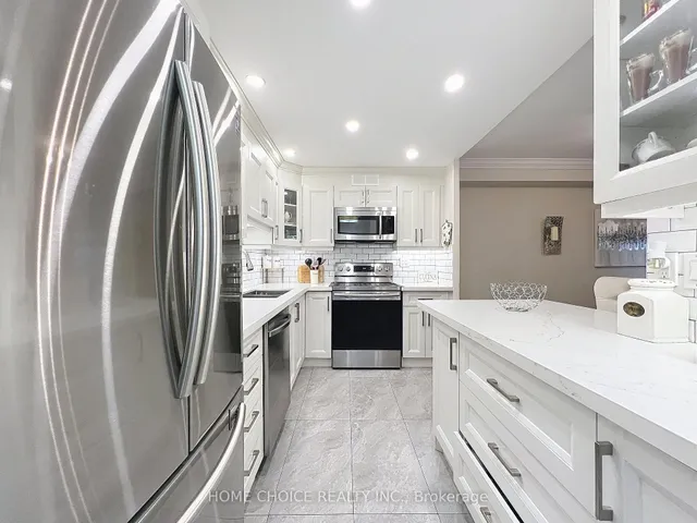 Additional image 3 of 15 La Rose Ave Unit 114