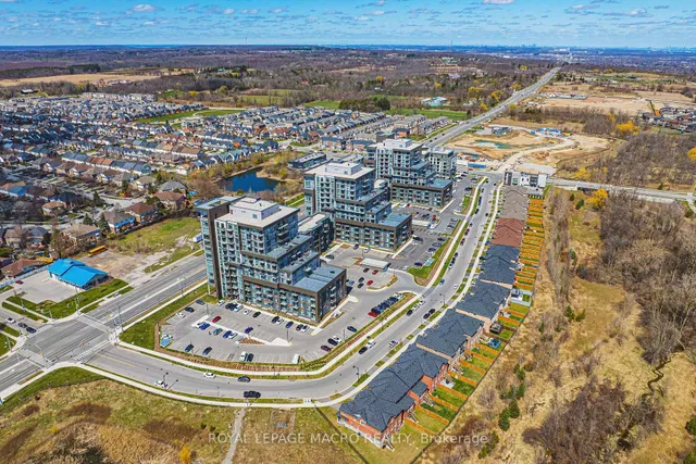 Additional image 3 of 450 Dundas St Unit 902