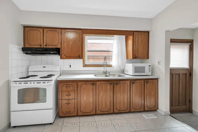 Additional image 31 of 27 San Fernando Dr